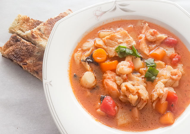 Nigerian Seafood Chowder - The Pretend Chef